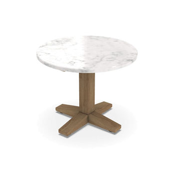 Guéridon JEKO 40 de Gervasoni avec plateau en marbre de Carrare et base en bois de teck, vue produit