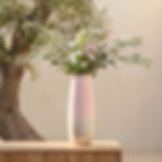 Vase IL CAPRICCIO Rosato 32 cm ASA Selection en grès émaillé avec bouquet de fleurs et branches d'olivier
