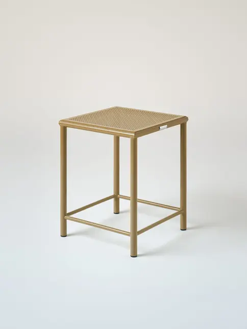 Tabouret TRESSÉ H45 Tolix vue produit sur fond blanc couleur brun vert