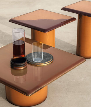 collection de tables en finition brillante pour terrasse chic Talenti SNAP