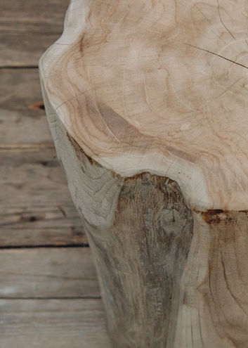Table basse racine de teck Gommaire