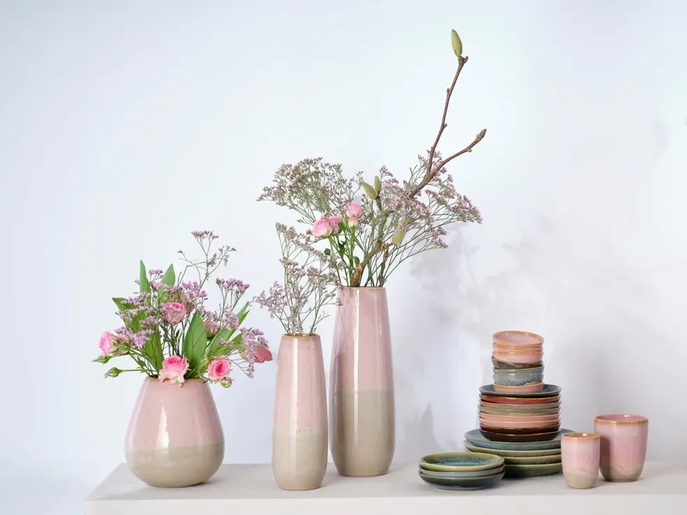 Vase IL CAPRICCIO Rosato ASA Selection associé aux autres modèles de la collection en céramique rose émaillée