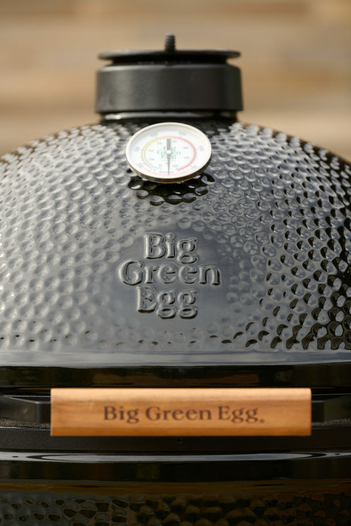 Détail de la céramique noire de The Onyx de Big Green Egg