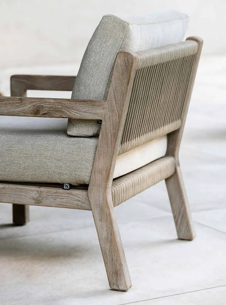 fauteuil en teck gommaire