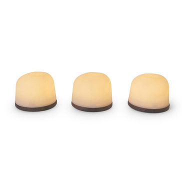 Pack de 3 lampes FONDANT Small à base bois foncé, vues en studio sur fond blanc.