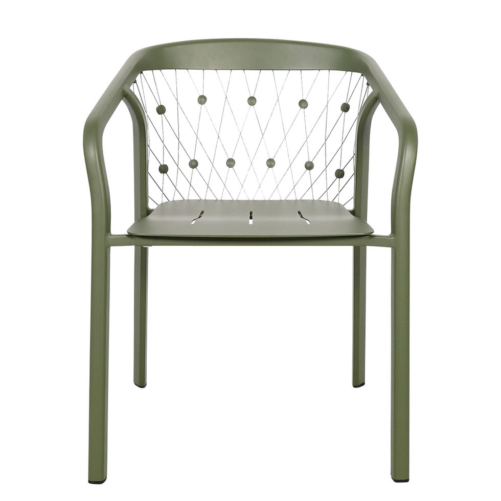 Chaise Chester de Les Jardins en finition vert avocat, vue de face.