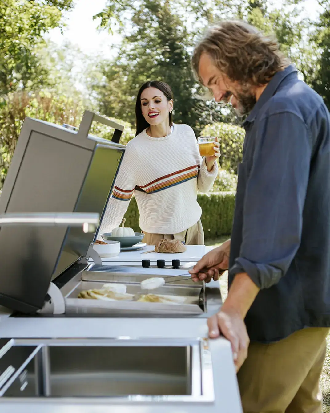 barbecue fogher FGB-FO 750 intégré dans une cuisine agher