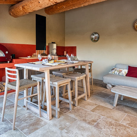 cuisine d'été four à bois béton revêtement béton