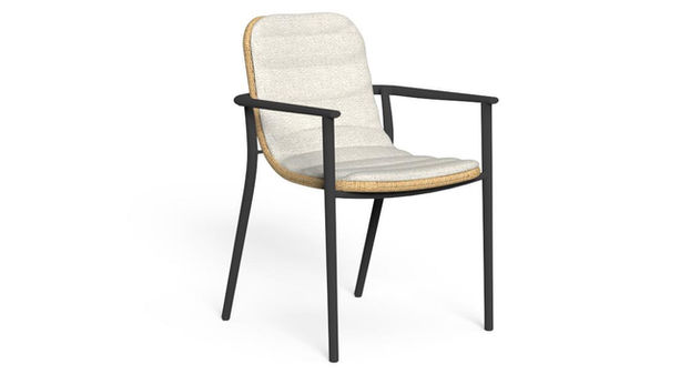 Chaise BOND Talenti finition claire avec tressage naturel et coussin d’assise confortable