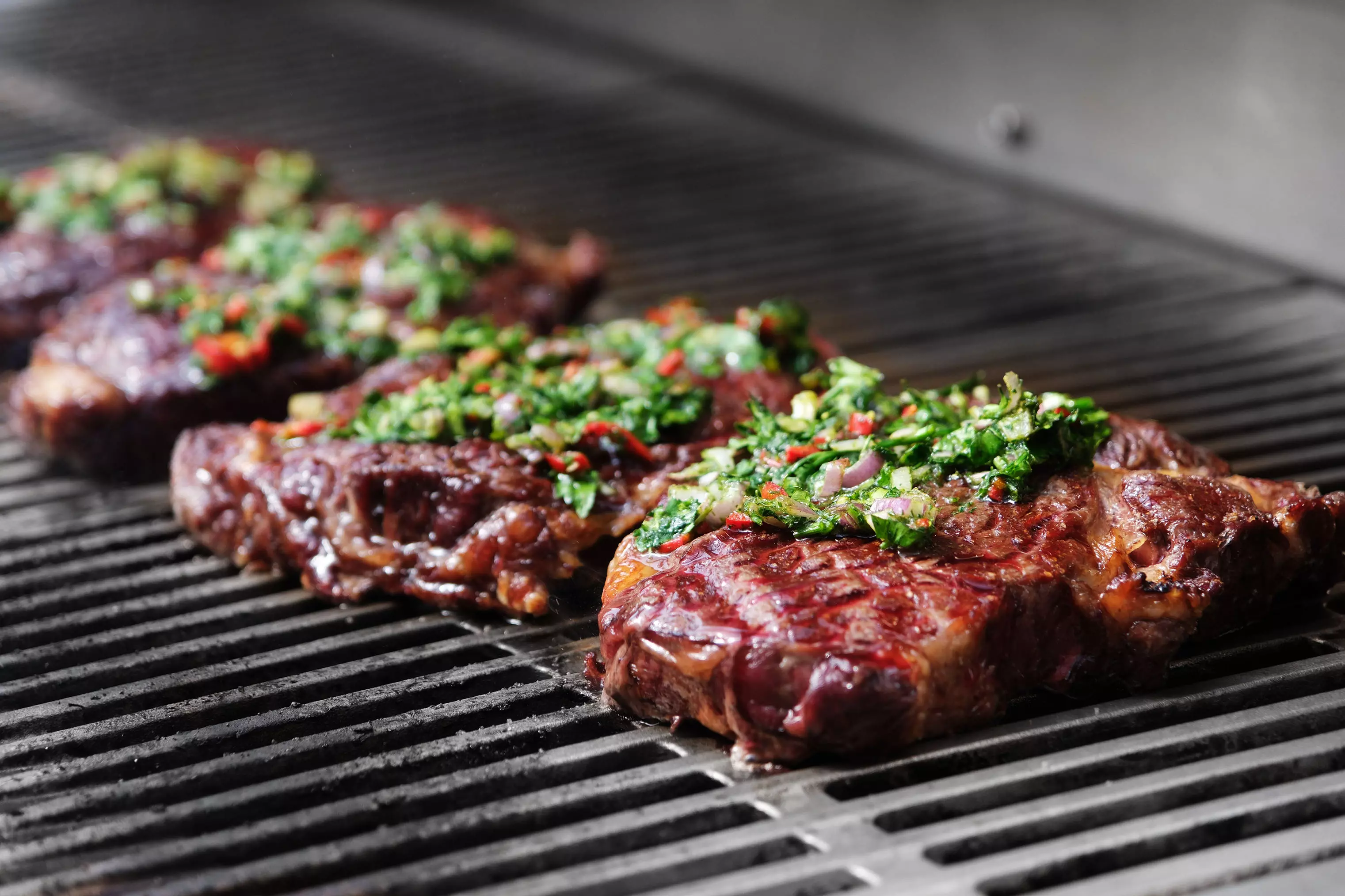 cuisson viande sur barbecue haut de gamme flammkraft