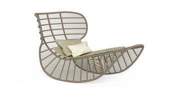 Lit à bascule de jardin collection Panama – structure aluminium taupe, assise recouvert de corde synthétique tressée et coussins outdoor sable chiné, vue produit sur fond blanc.