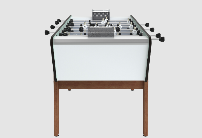 Vue avant du baby-foot CHAMPION OUTDOOR vert avec barres inox et poignées noires