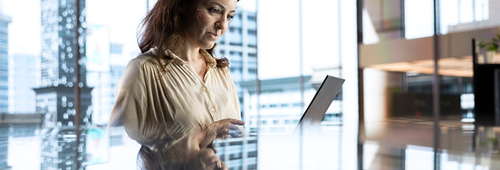 powerful-female-leader-evaluates-strategic-review-company-activity.jpg