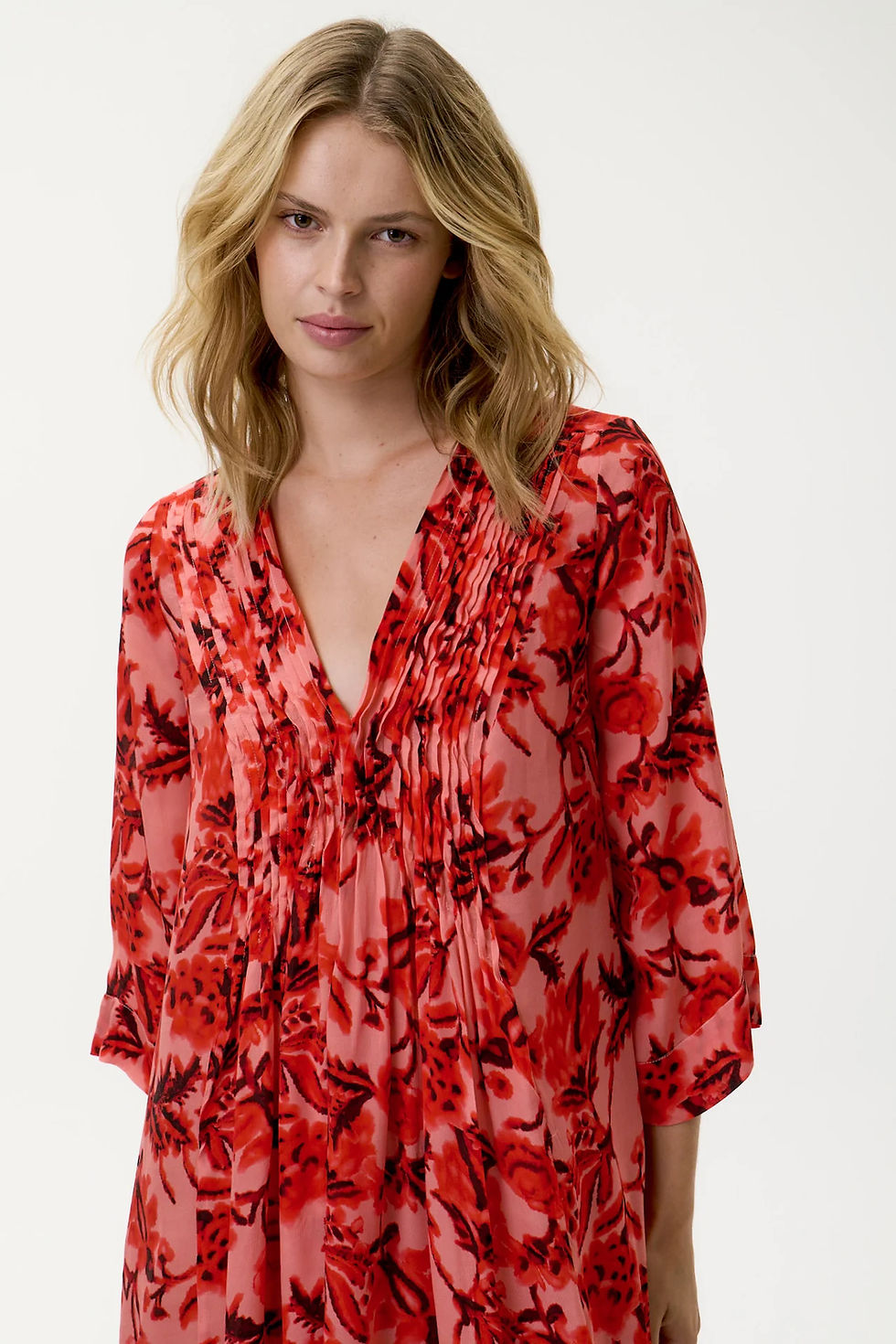 Thumbnail: Mia-Ibiza-Viscose-Coral