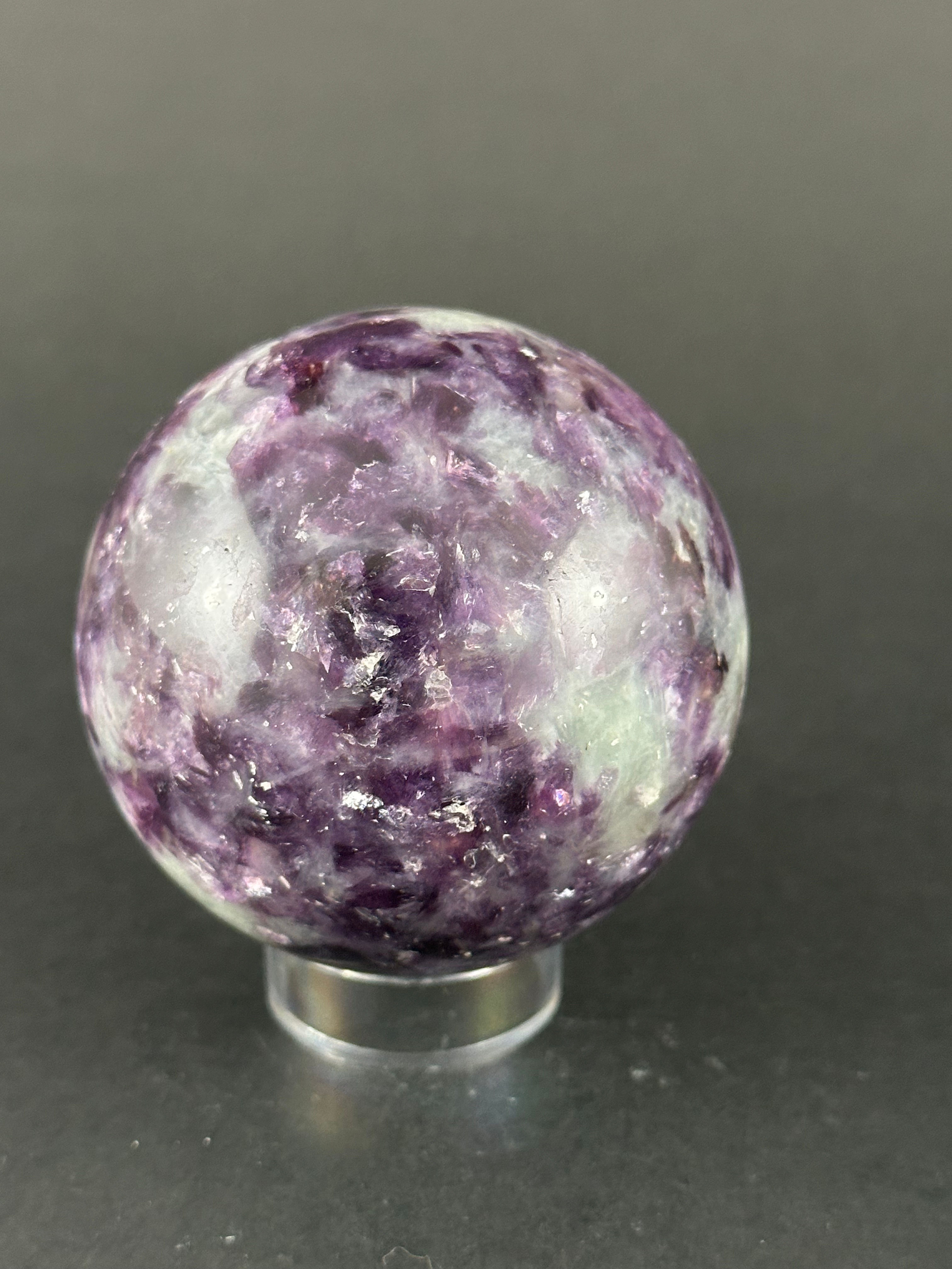Sphère de lépidolite