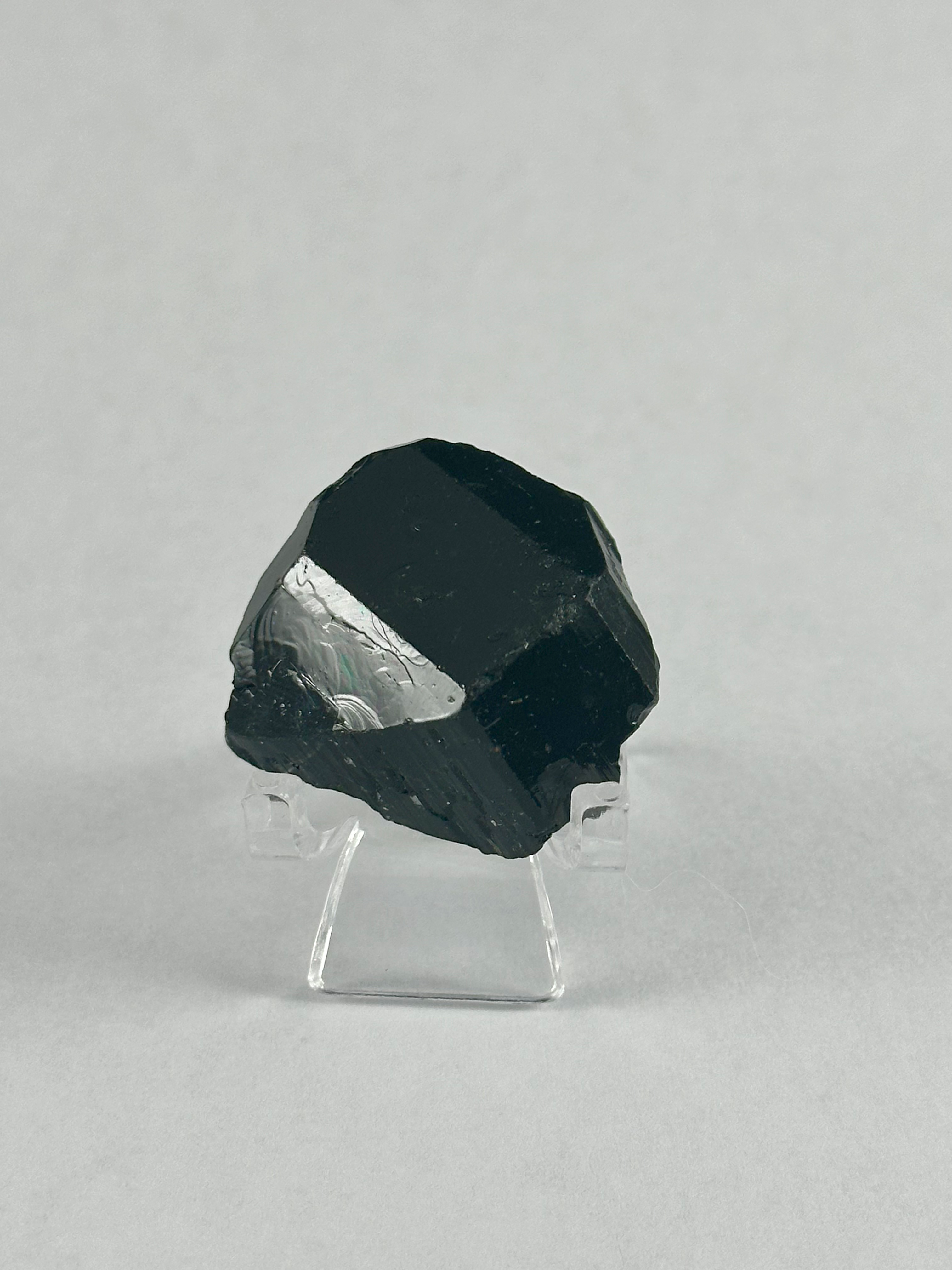 Spécimen de tourmaline schorl de Namibie