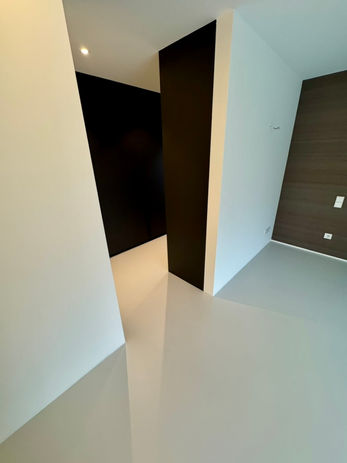 microrésine KERAKOLL solution design minimaliste
