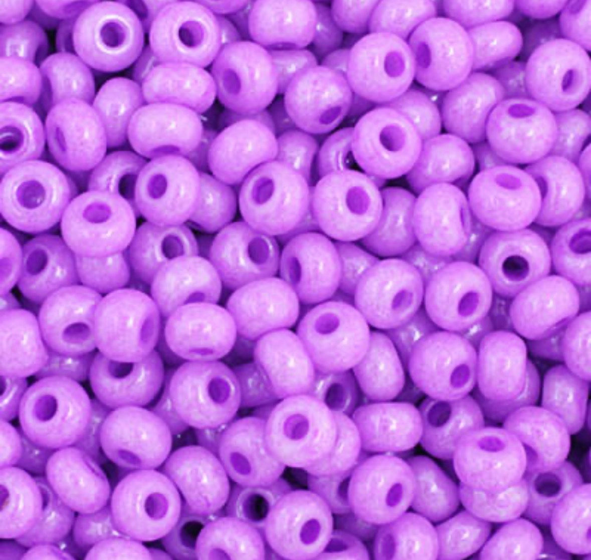 CZECH SEED BEAD 11/0 OPAQUE FUCHSIA DYED