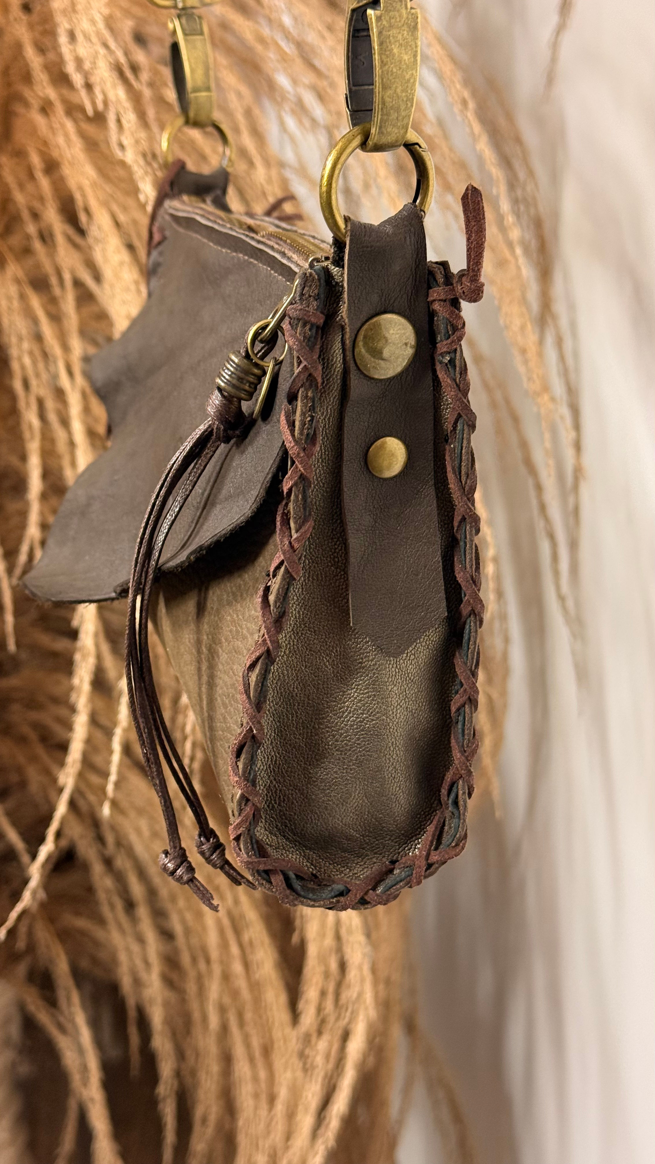 Bruin leren schoudertasje - Handgemaakt