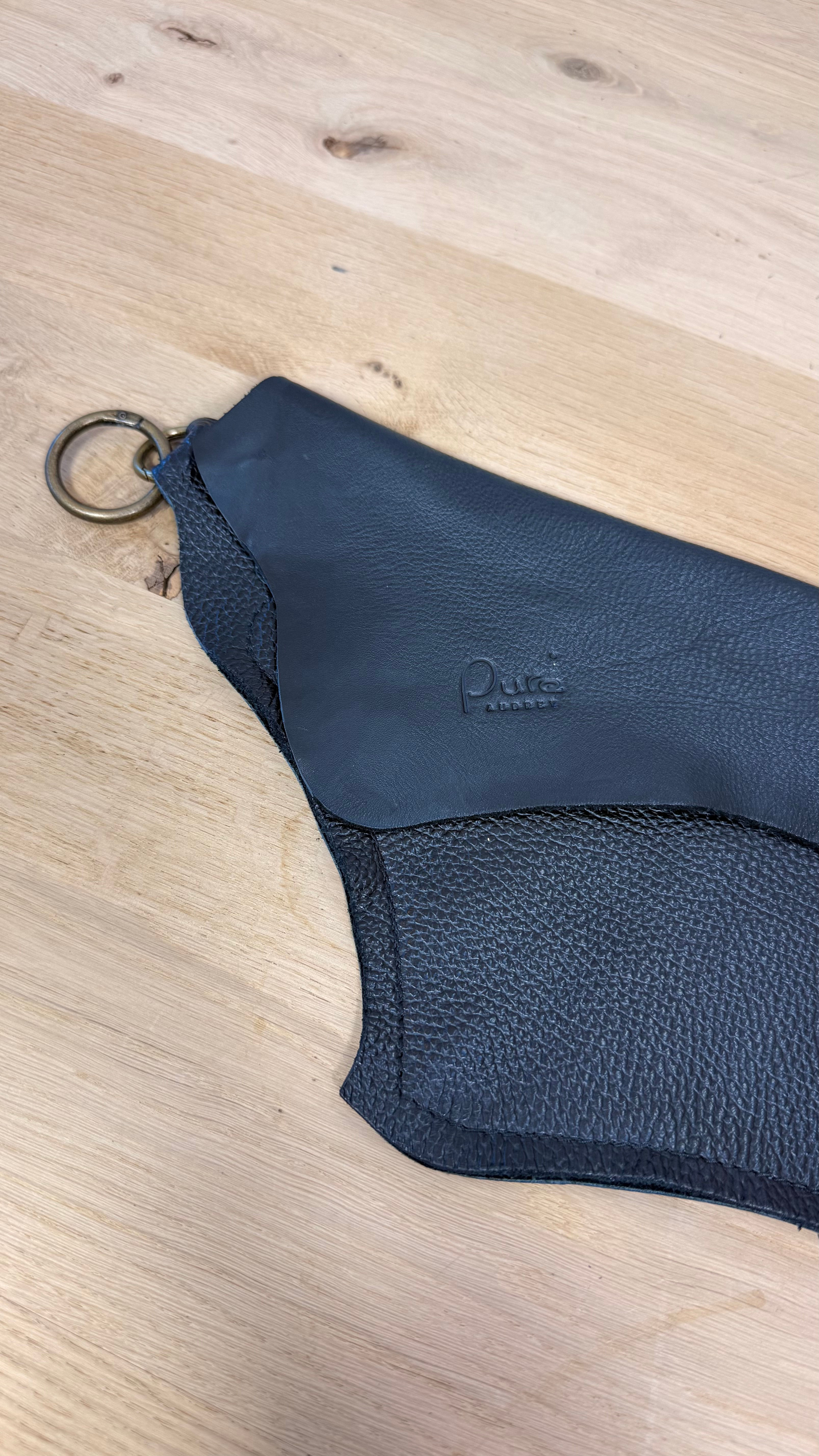 Zwart leren Jeans tasje - handgemaakt