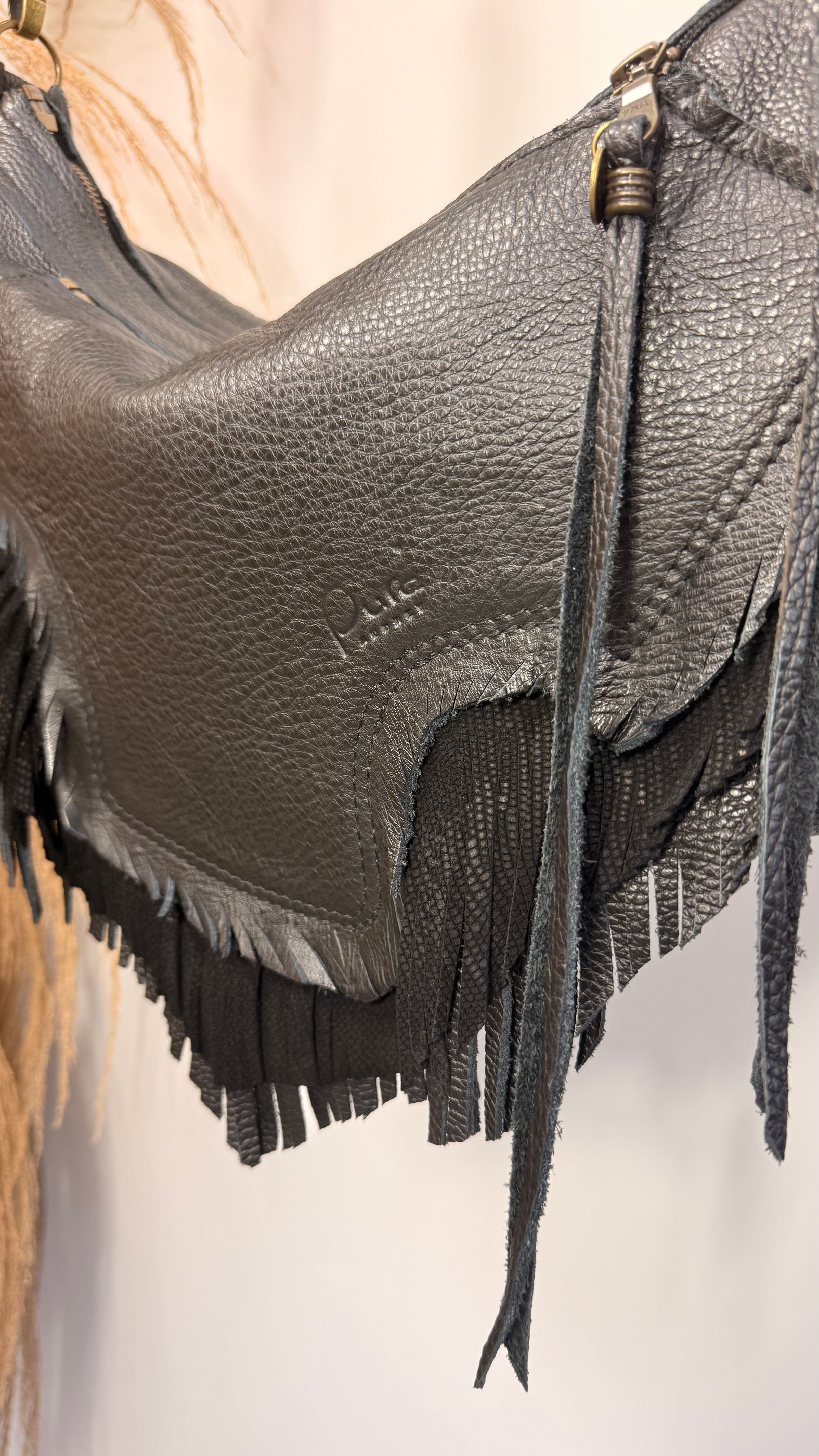 Zwarte leren crossbody tas - handgemaakt