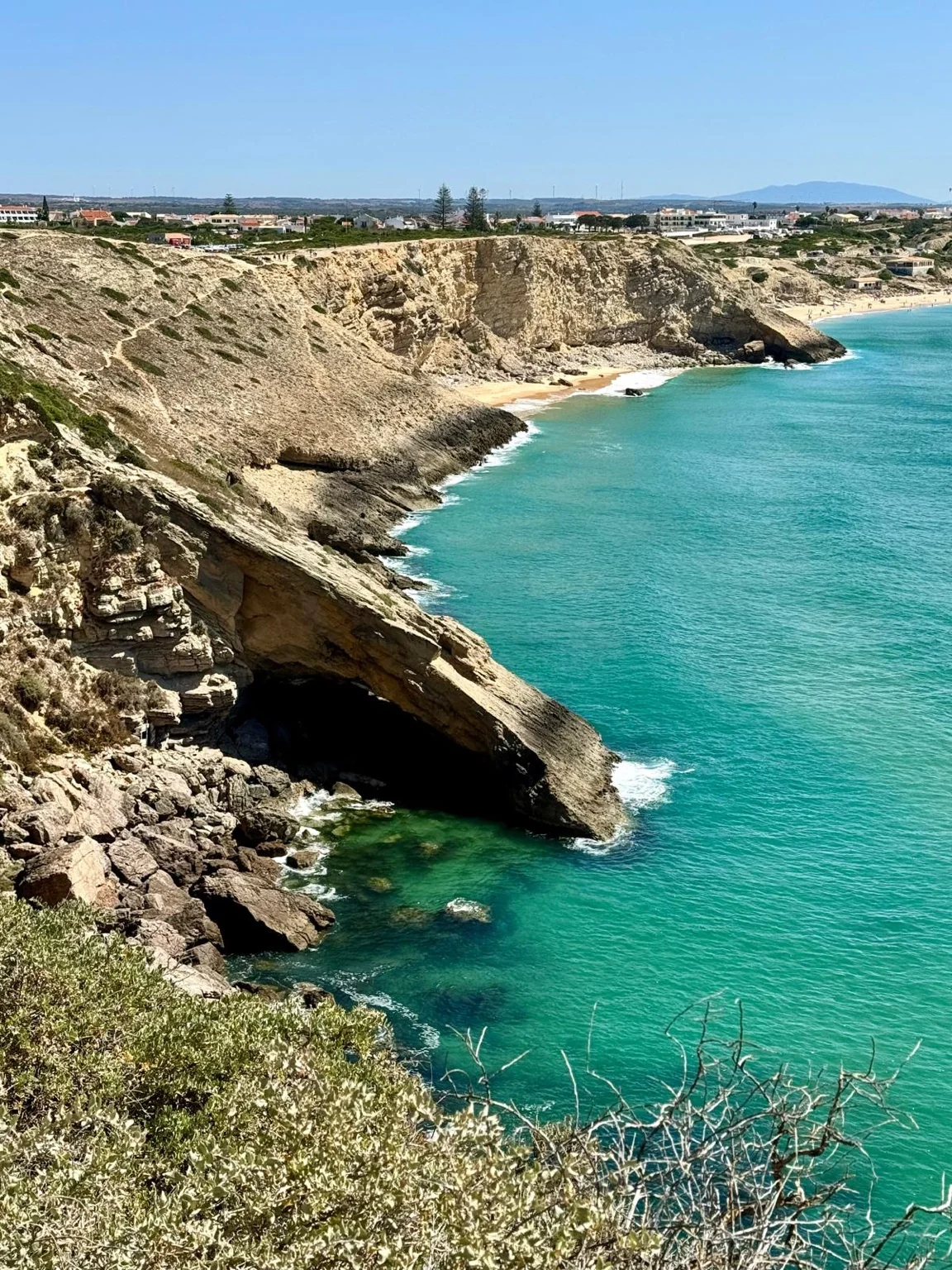 Falaise grotte plage dorée Sagres Algarve Portugal