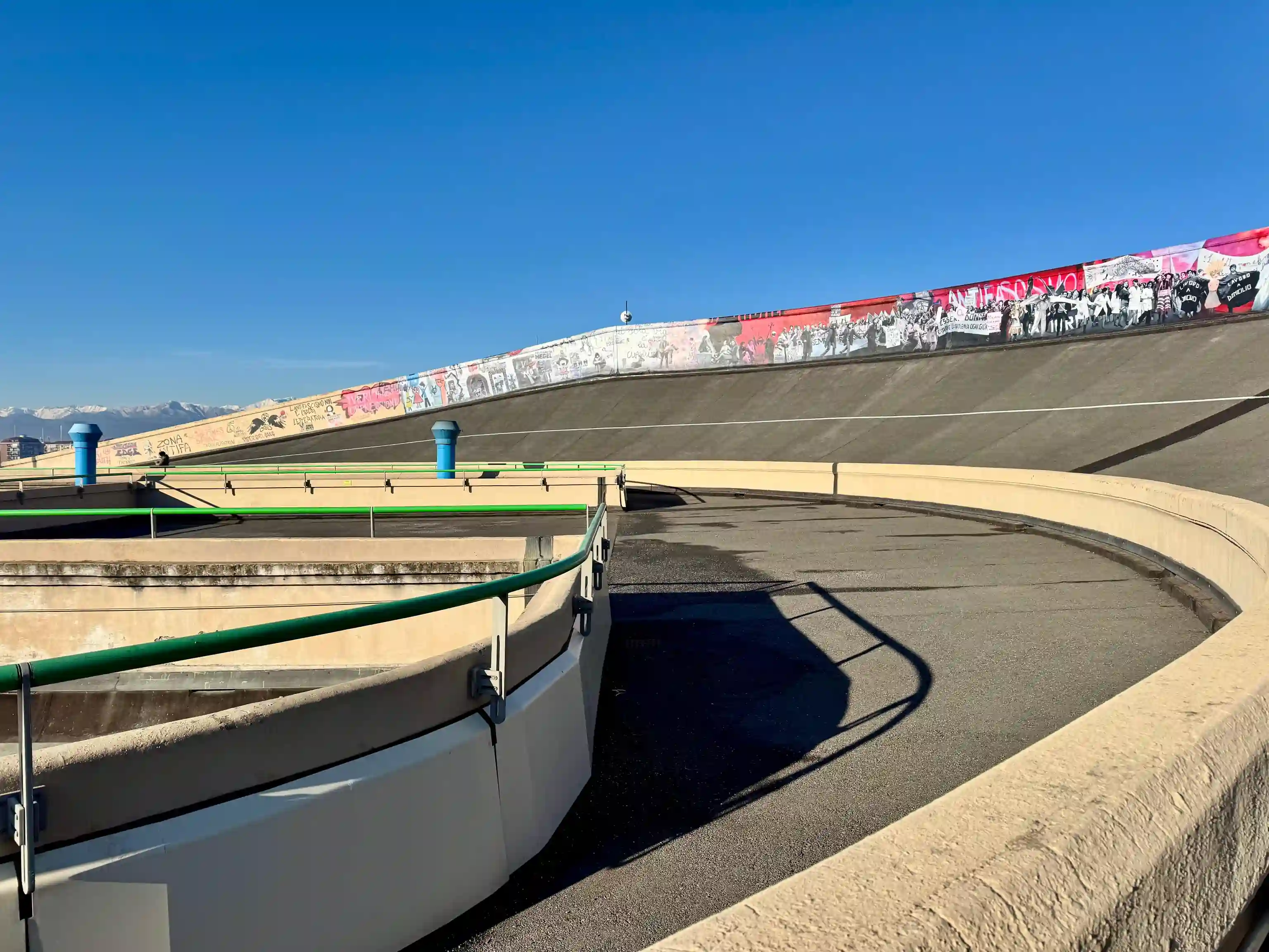 Lingotto piste automobile Turin Italie