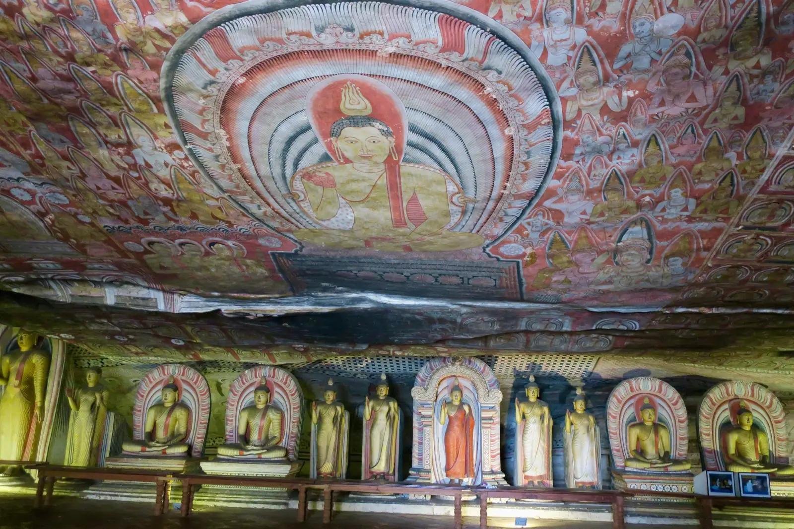 Temple rupestre fresques Dambulla Sri Lanka