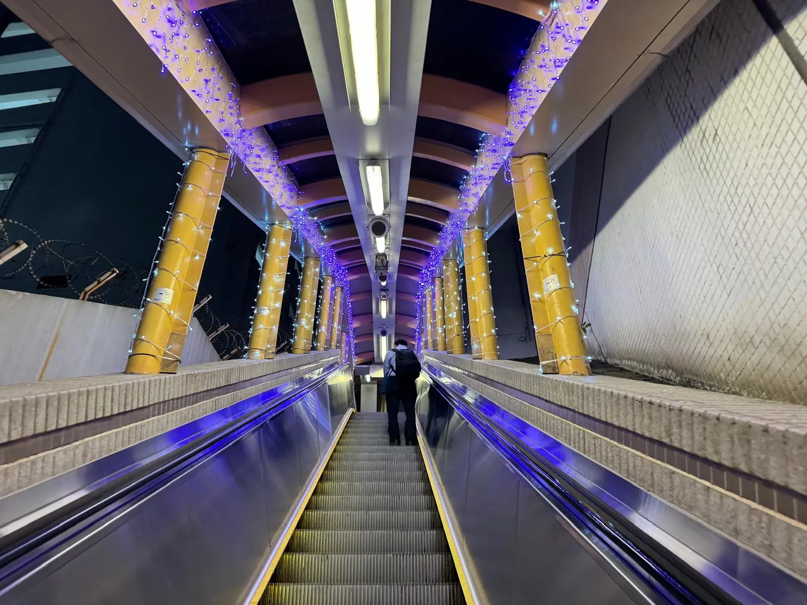 Escalator Central Mid-Levels couvert Hong Kong