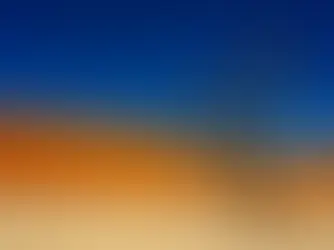 Arbres morts de Deadvlei face aux dunes rouges de Sossusvlei, Namibie — voyage organisé par Autres Mondes