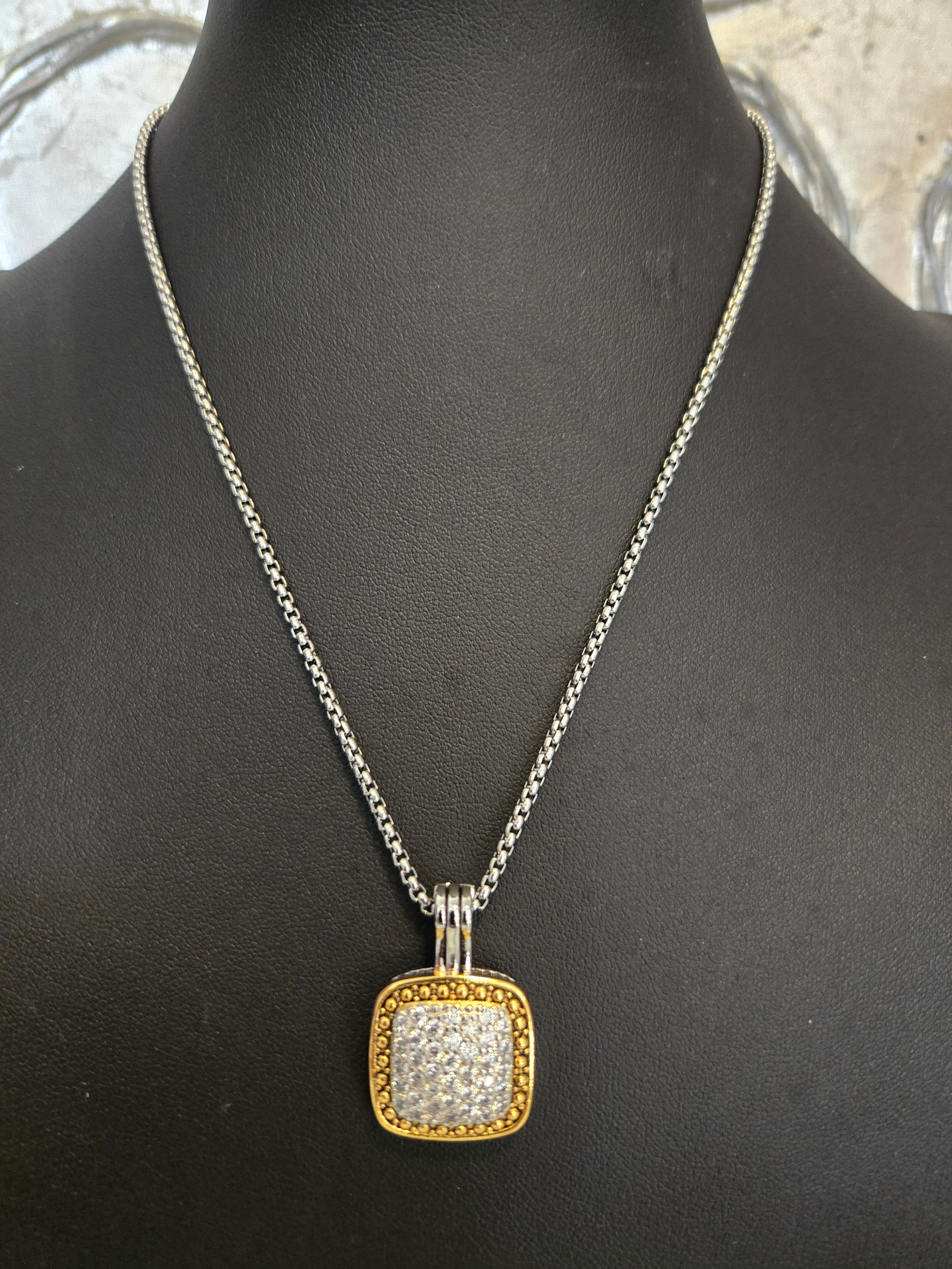 7476 FROM OUR DESIGNER COLLECTION