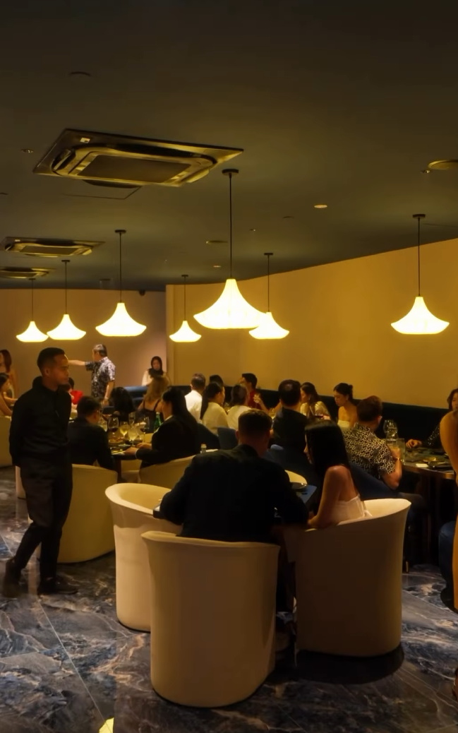 sexy and catch day time sushi restaurant interior
