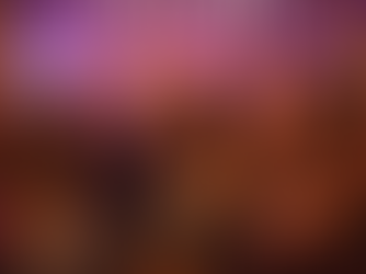 Ladies-dancing-in-club