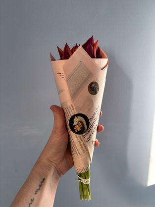 Seizoensbloemen; lokaal; uit eigen tuin; dagverse boeketjes; veldbloemen; dahlia's; cosmos