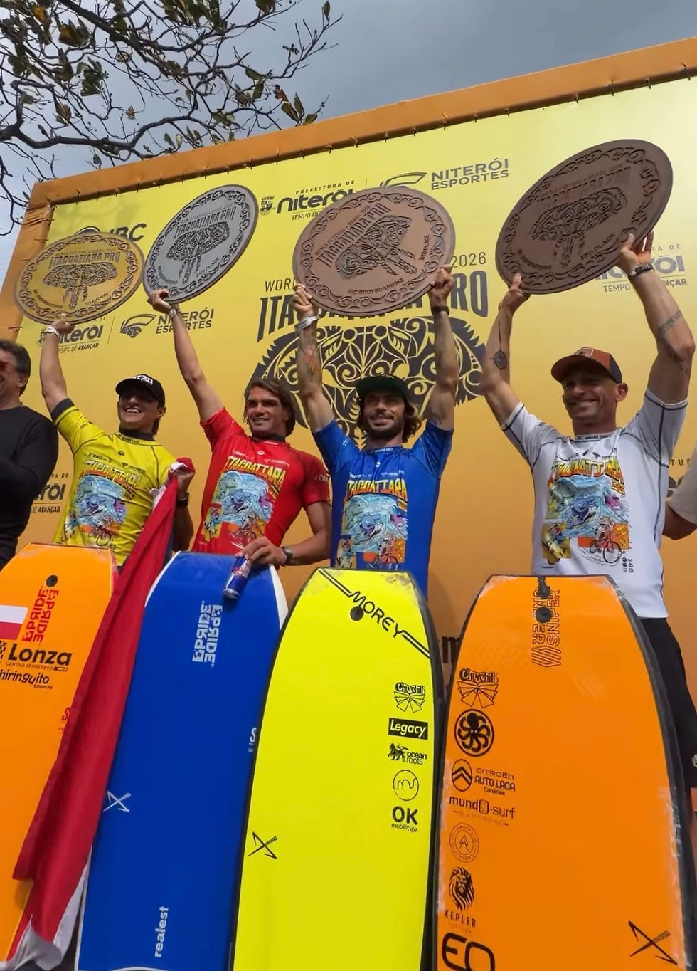 En el podio, Matías Díaz, Tristan Roberts, Pierre Louis Costes y Amaury Lavernhe - Vía Instagram Itacoatiara Pro 2026