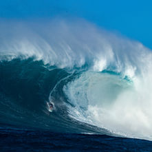 Jaws: The Wave That Revolutionized Tow-In Surfing
