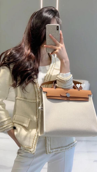 Hermès Herbag 31米白 美美到貨 絕美拼色搭配皮質與帆布 怎麼搭怎麼美💛💛