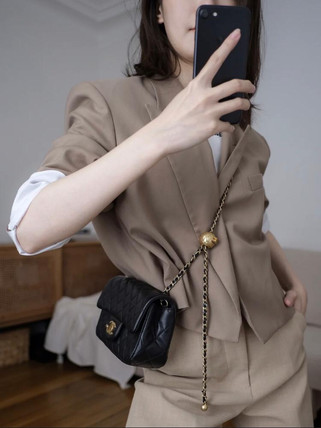 爆款美包釋出❣️還沒睡的仙女們有福了~金球Mini 20黑色有一顆👉🏻立即甜甜價帶走