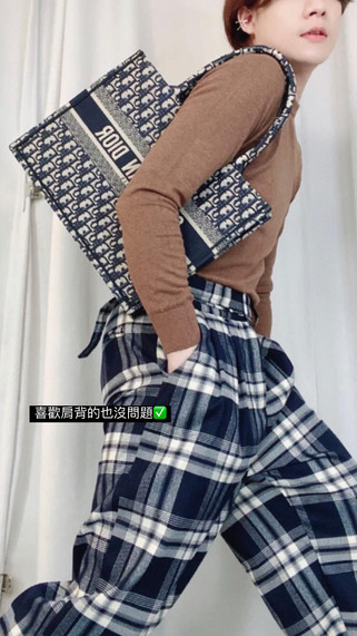 Dior tote 完美小號尺寸✨缺貨款現貨優惠不用九萬是我就先搶了❤️❤️