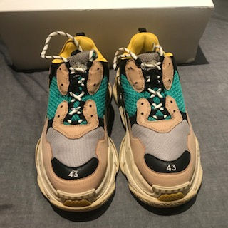 サムネイル： BALENCIAGA trple s size 43 バレンシアガ　トリプルS
