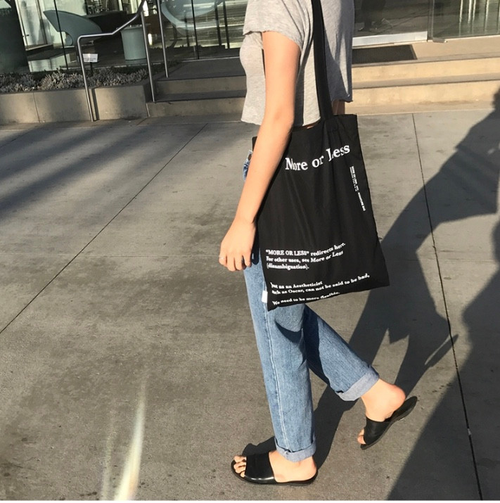 サムネイル： MORE OR LESS cotton bag