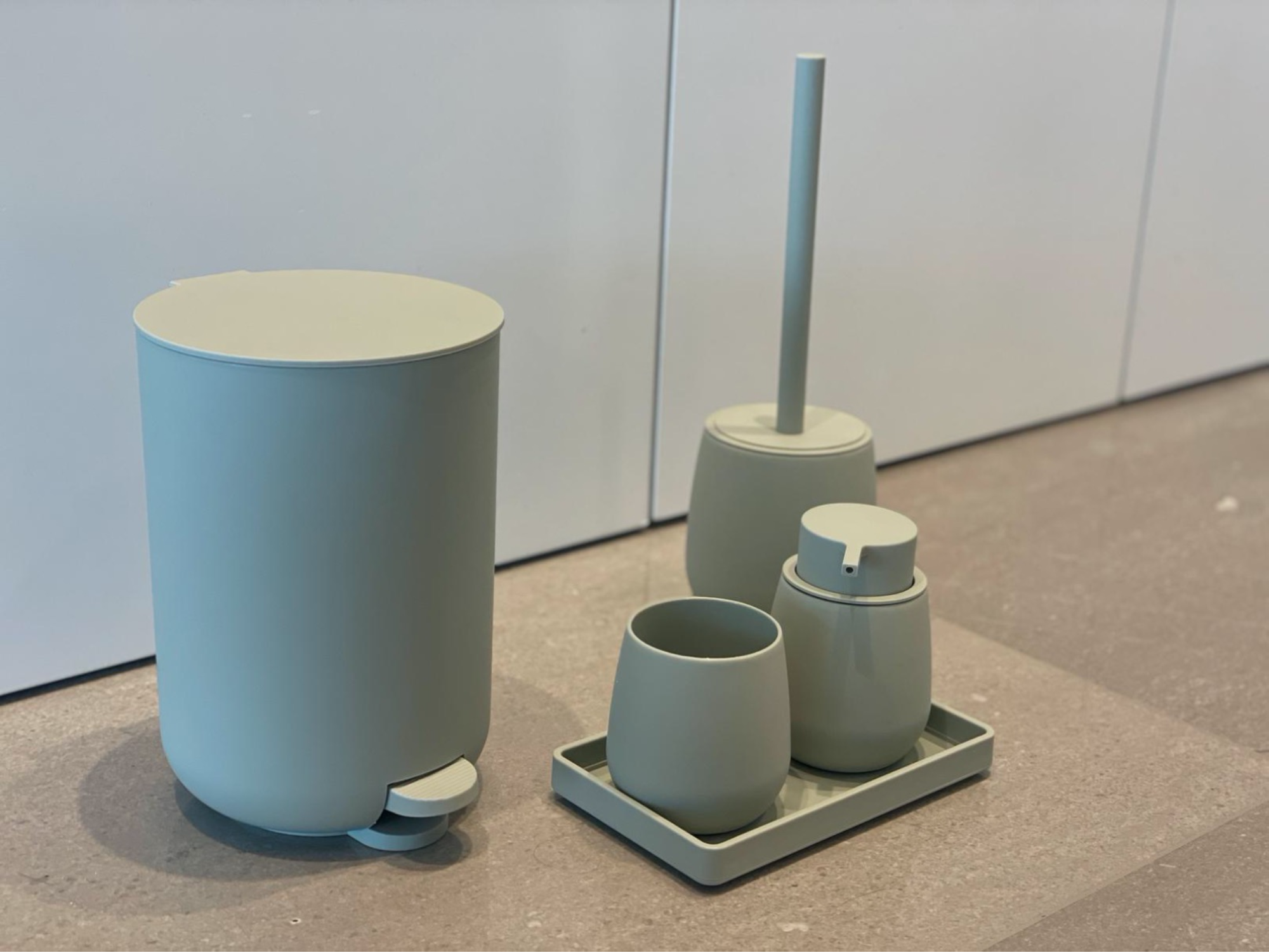 ״ניל״ - סט מודרני לאמבטיה