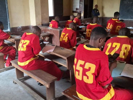 Des détenus à l’épreuve du baccalauréat à Brazzaville : une seconde chance par l’éducation