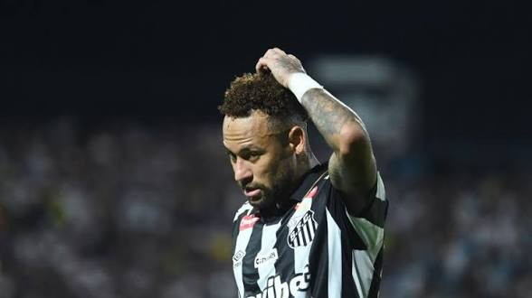 Mondial 2026 : le Brésil retient son souffle après la blessure de Neymar