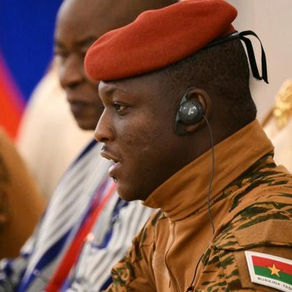 Burkina Faso : vers la disparition du système partisan sous le régime de transition
