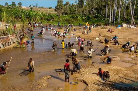 Niari : à Tsinguidi, la défiance grandit face à l’exploitation minière
