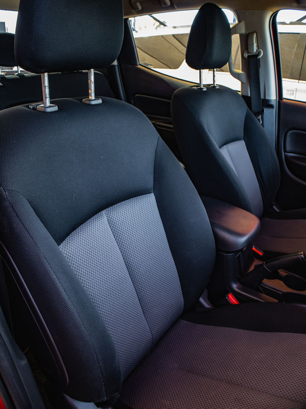 Mitsubishi L200 — foto 24 de 40