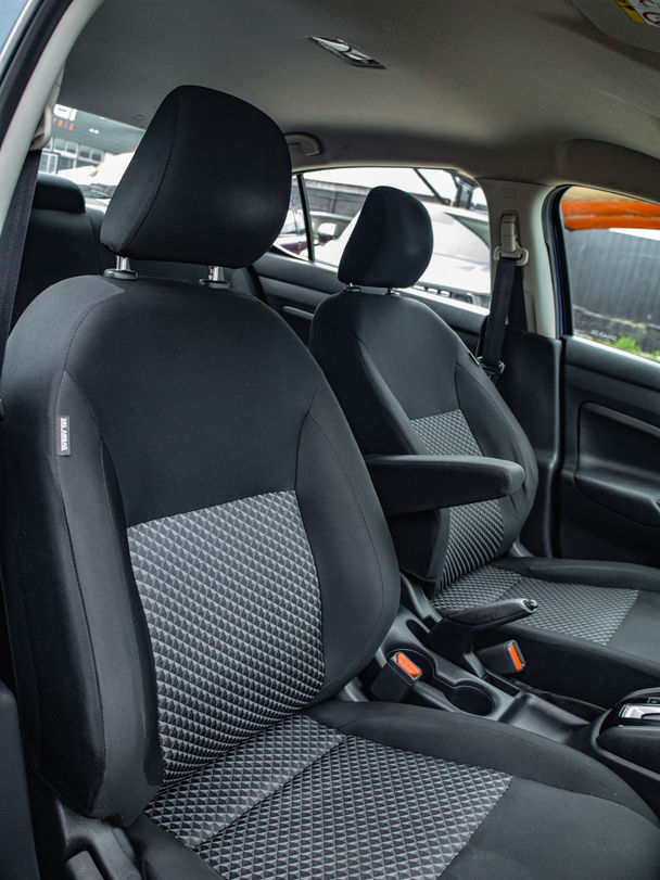 Nissan Versa — foto 20 de 40