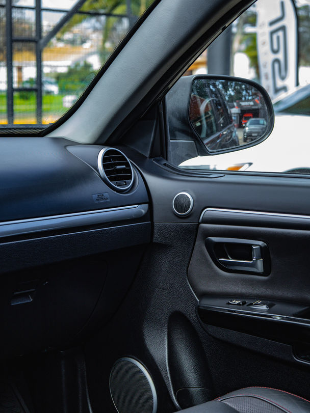 Great Wall Haval H3 — foto 16 de 38