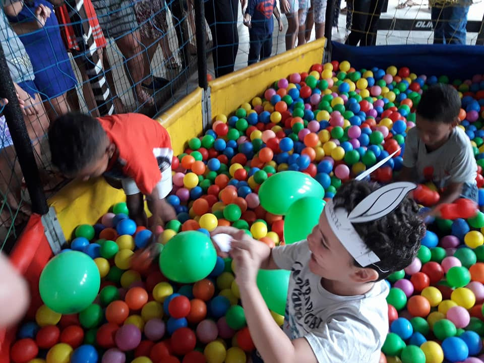 29571110_526643667731776_6809882954384303426_n